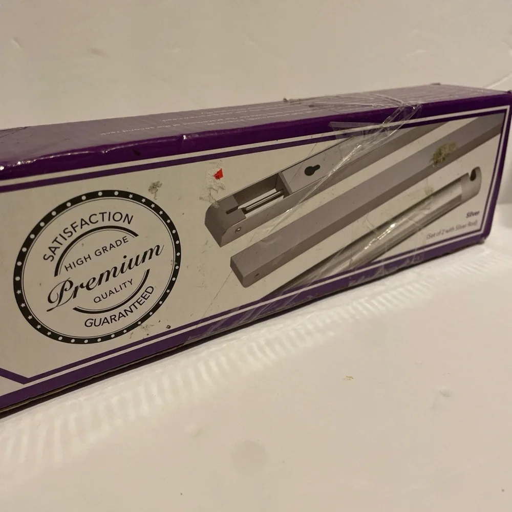 Retractable Clothes Rack | Wall-Mounted Hanger for Space-Saving - COMPLETE